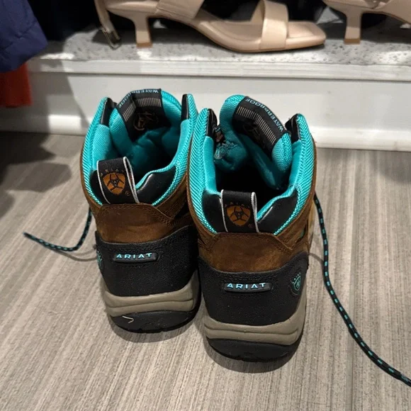 Ariat Teal and Brown Outdoor Boots - Picture 3 of 6